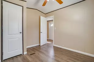 1948 Lariat Ln, Burleson, TX 76028 - Photo 23