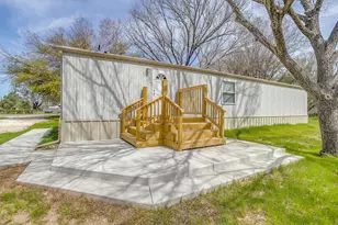 1948 Lariat Ln, Burleson, TX 76028 - Photo 31