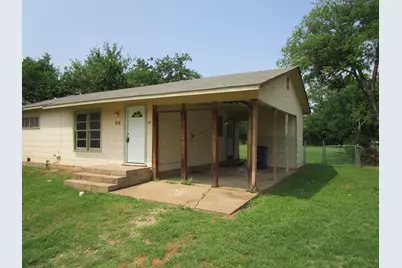 514 S Avenue C, Olney, TX 76374 - Photo 3