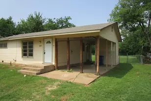 514 S Ave C, Olney, TX 76374 - Photo 3