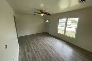 514 S Ave C, Olney, TX 76374 - Photo 7