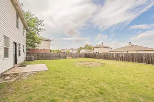 1420 Krista Dr, Burleson, TX 76028 - Photo 17