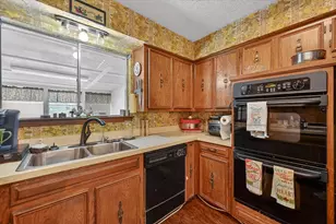 1516 Caddo Peak Trail, Joshua, TX 76058 - Photo 13