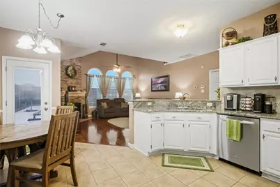 1277 Michael Avenue, Lewisville, TX 75077 - Photo 5