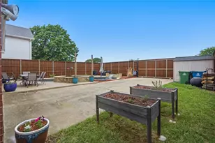 1277 Michael Ave, Lewisville, TX 75077 - Photo 33