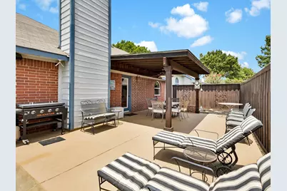 806 Red Oak Drive, Lewisville, TX 75067 - Photo 3