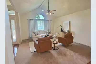 806 Red Oak Drive, Lewisville, TX 75067 - Photo 7