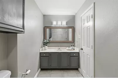 806 Red Oak Drive, Lewisville, TX 75067 - Photo 23