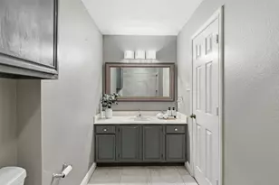 806 Red Oak Dr, Lewisville, TX 75067 - Photo 23