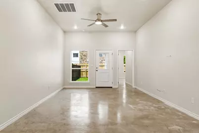 406 W Avenue C #C, Copperas Cove, TX 76522 - Photo 9