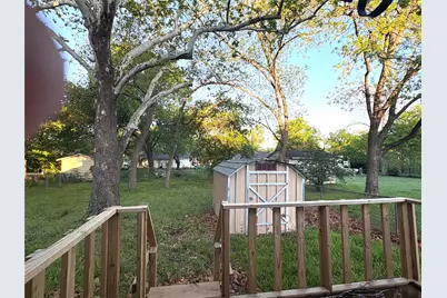 1109 N Howeth Street, Gainesville, TX 76240 - Photo 13