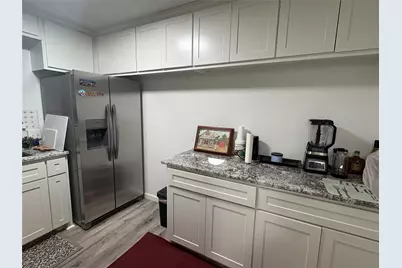 1109 N Howeth Street, Gainesville, TX 76240 - Photo 3