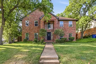 1801 Rolling Ridge Dr, Grapevine, TX 76051 - Photo 1