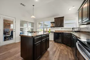 9224 Diane Dr, White Settlement, TX 76108 - Photo 9