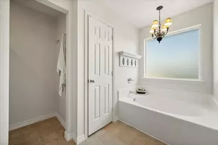 9224 Diane Dr, White Settlement, TX 76108 - Photo 15