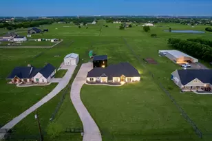 11979 Chisum Rd, Sanger, TX 76266 - Photo 35