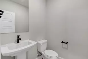 2153 Sandlin Dr, Fort Worth, TX 76308 - Photo 17