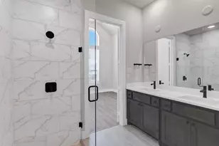 2153 Sandlin Dr, Fort Worth, TX 76308 - Photo 11