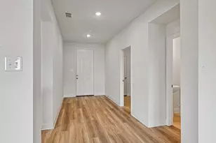 605 Tracy Ct, Justin, TX 76247 - Photo 3