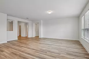 605 Tracy Ct, Justin, TX 76247 - Photo 5