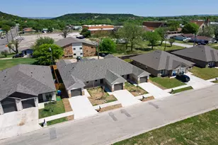 410 W Avenue C, Copperas Cove, TX 76522 - Photo 23