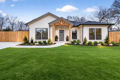 2112 W 13th Avenue, Corsicana, TX 75110 - Photo 1