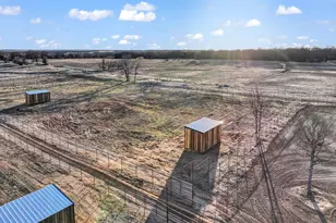 1390 Poe Prairie Rd, Millsap, TX 76066 - Photo 27