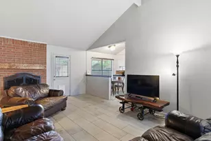 661 Clover Ln, Keller, TX 76248 - Photo 3