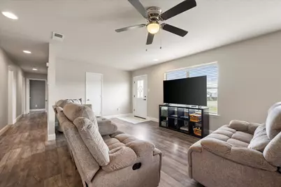 106 Toowoomba Lane, Weatherford, TX 76085 - Photo 7