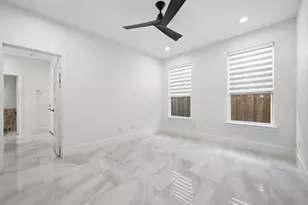 4002 Furey St, Dallas, TX 75212 - Photo 17