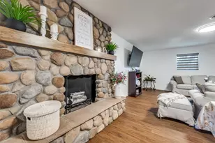 1406 Jackson St, Bowie, TX 76230 - Photo 11