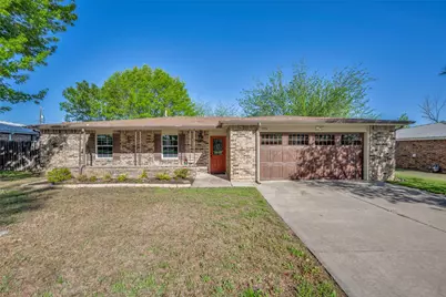 1406 Jackson Street, Bowie, TX 76230 - Photo 1