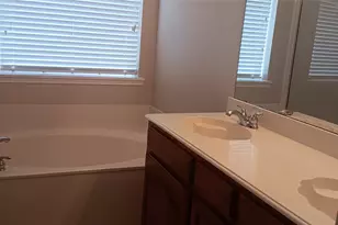 2740 Beacon Hill Dr, Rockwall, TX 75087 - Photo 11