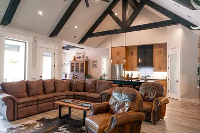 1007 Glenoaks Drive, Weatherford, TX 76088 - Photo 11