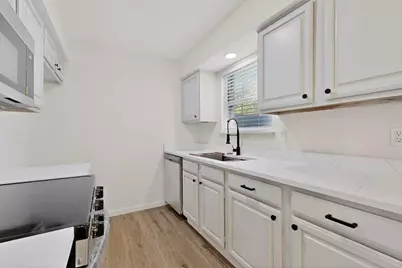 925 Cedar Terrace, Cedar Hill, TX 75104 - Photo 7