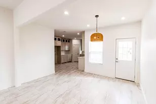 540 Highview Ct, Godley, TX 76044 - Photo 5