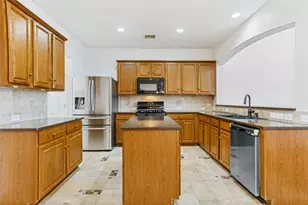 1926 Rustic Creek Dr, Garland, TX 75040 - Photo 9