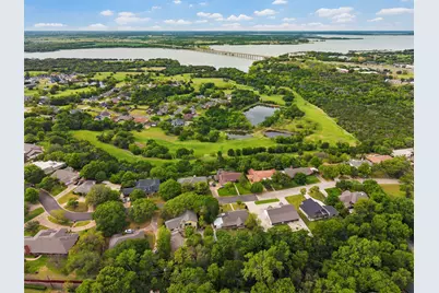 8224 Forest Ridge Drive, Woodway, TX 76712 - Photo 37