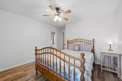 8240 Forest Ridge Drive, Woodway, TX 76712 - Photo 9