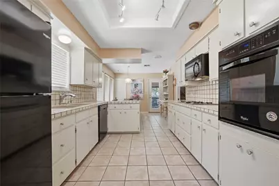 8240 Forest Ridge Drive, Woodway, TX 76712 - Photo 3