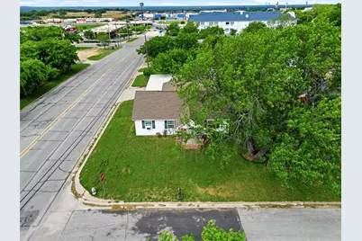 904 S Perrin Street, Decatur, TX 76234 - Photo 3