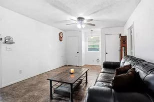 904 S Perrin St, Decatur, TX 76234 - Photo 13