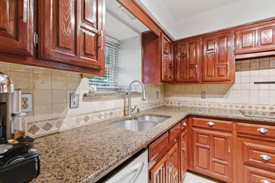 2307 Castle Rock Road, Carrollton, TX 75007 - Photo 13