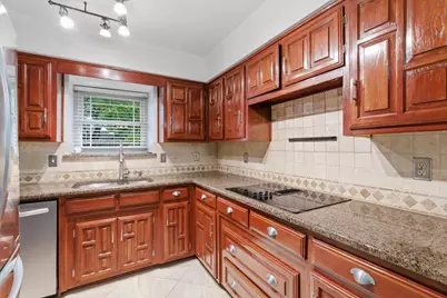 2307 Castle Rock Road, Carrollton, TX 75007 - Photo 11