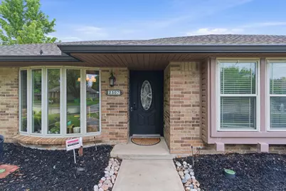 2307 Castle Rock Road, Carrollton, TX 75007 - Photo 5