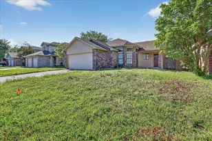 210 Cutting Horse Ln, Keller, TX 76248 - Photo 3