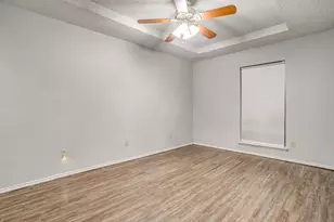 926 Irene St, Burleson, TX 76028 - Photo 11
