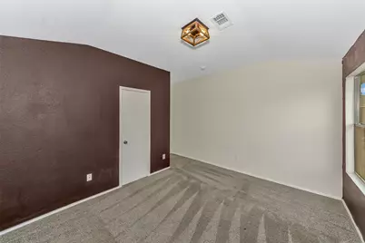 1020 Breeders Cup Drive, Fort Worth, TX 76179 - Photo 27