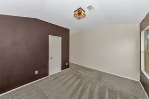 1020 Breeders Cup Dr, Fort Worth, TX 76179 - Photo 27