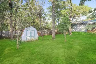 5706 Guildwood Dr, Arlington, TX 76017 - Photo 25